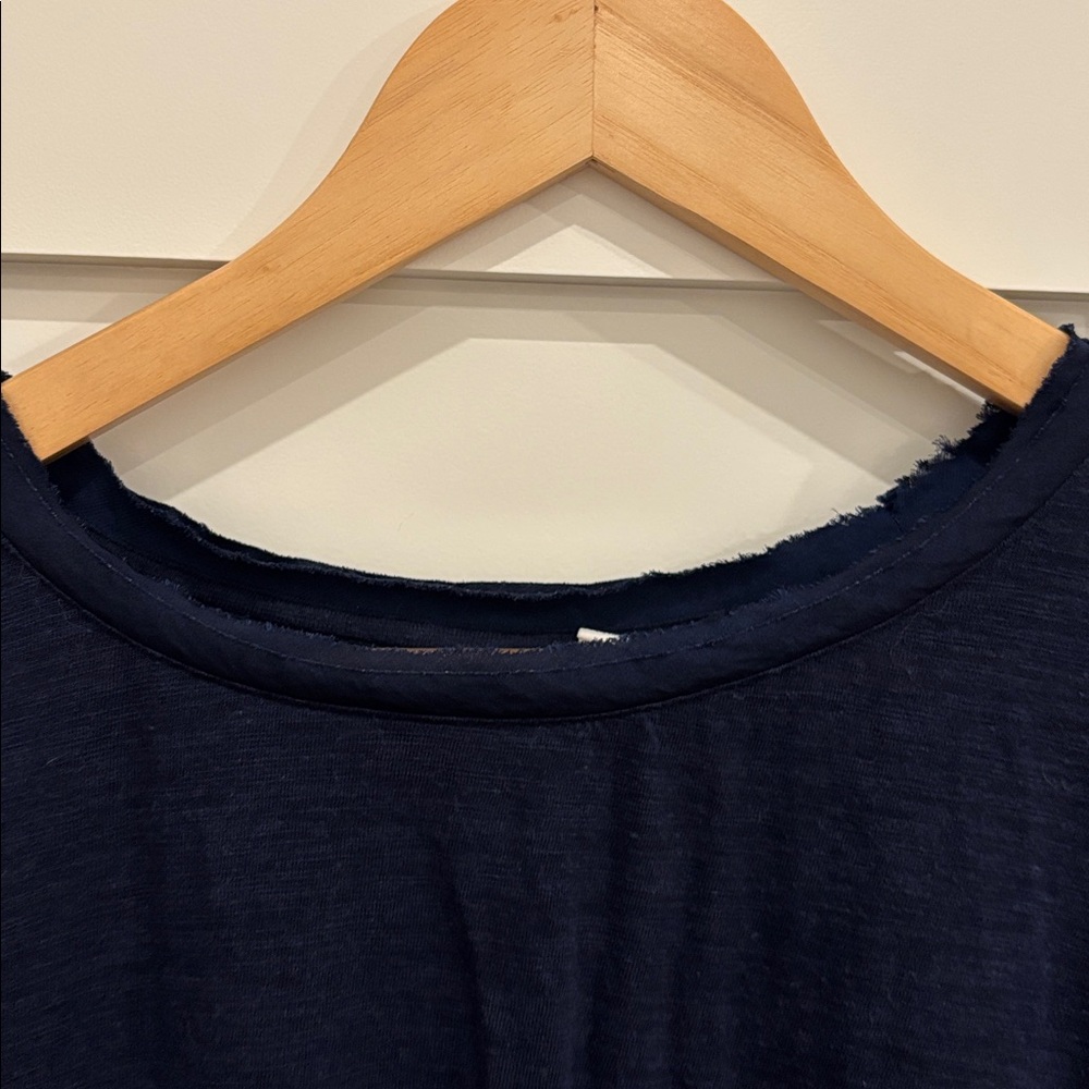 GAP Ruffle Back Top - Picture 2 of 4